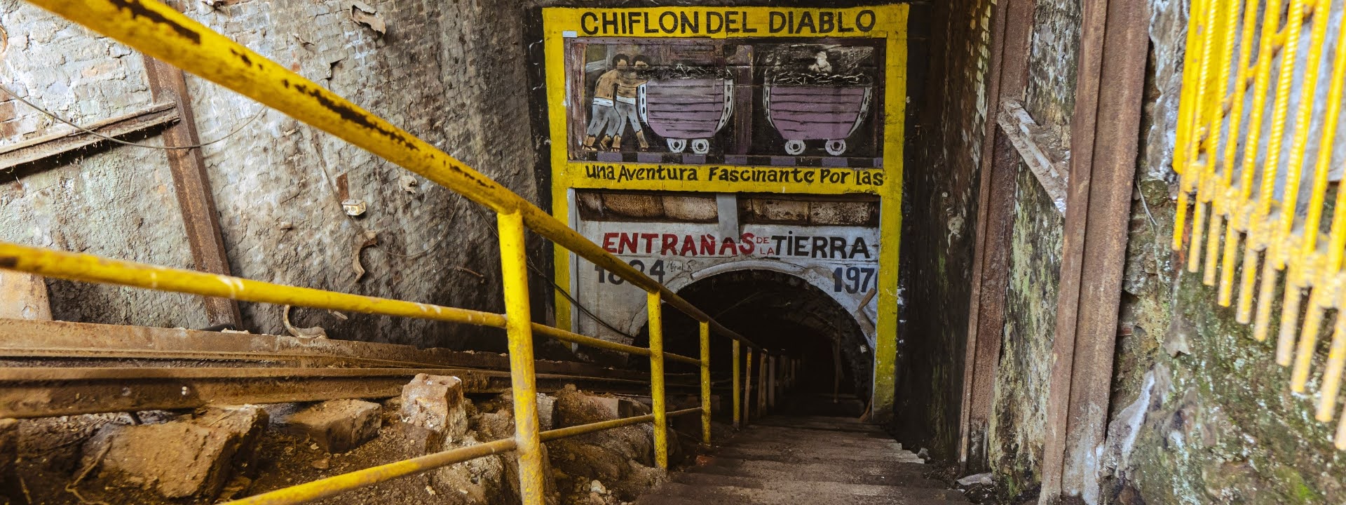 Acceso a las galerías de la Mina Chiflón del Diablo en Lota